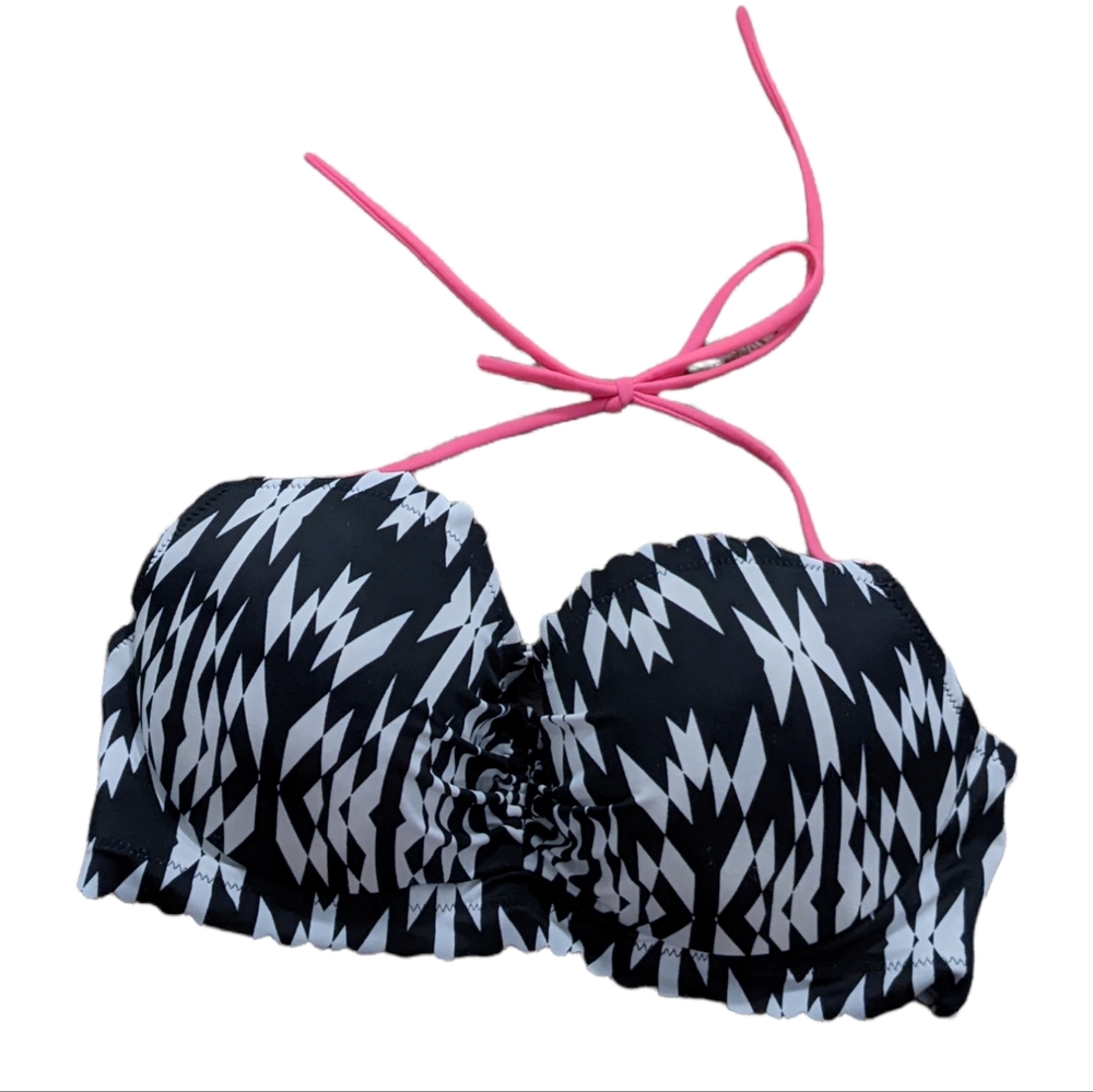 Victoria's Secret Swimsuit Top 34C